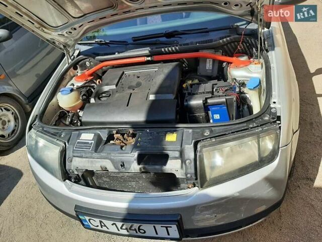 Серый Шкода Фабия, объемом двигателя 1.2 л и пробегом 157 тыс. км за 4500 $, фото 7 на Automoto.ua