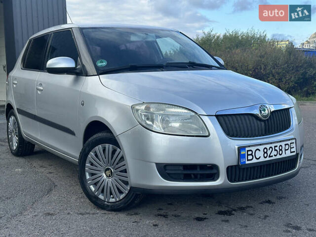 Серый Шкода Фабия, объемом двигателя 1.6 л и пробегом 236 тыс. км за 4850 $, фото 14 на Automoto.ua