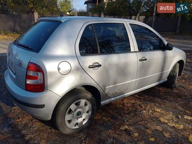 Шкода Фабия 2007 в Сквира на Automoto.ua Серый Шкода Фабия, объемом двигателя 1.2 л и пробегом 202 тыс. км за 3750 $, фото 3 на Automoto.ua