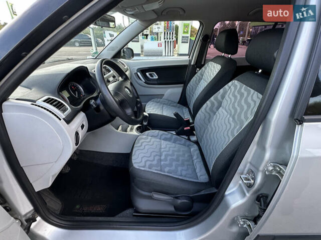 Серый Шкода Фабия, объемом двигателя 1.6 л и пробегом 236 тыс. км за 4850 $, фото 30 на Automoto.ua