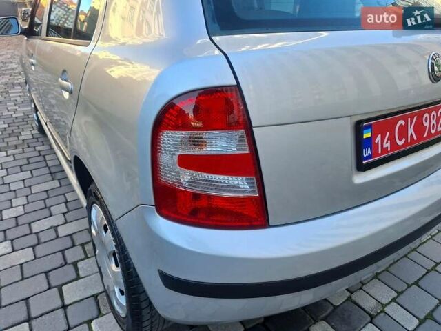Серый Шкода Фабия, объемом двигателя 1.4 л и пробегом 116 тыс. км за 4650 $, фото 27 на Automoto.ua