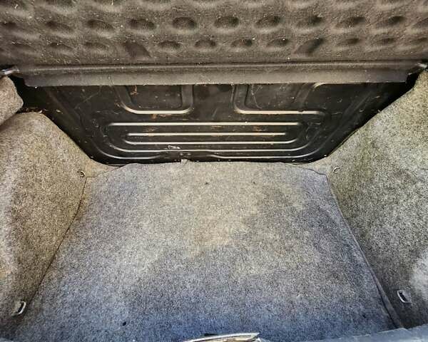 Сірий Шкода Фабія, об'ємом двигуна 1.2 л та пробігом 283 тис. км за 3300 $, фото 7 на Automoto.ua