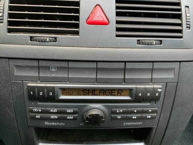 Шкода Фабия 2007 в Каменское - Днепродзержинск на Automoto.ua Серый Шкода Фабия, объемом двигателя 1.2 л и пробегом 122 тыс. км за 4923 $, фото 5 на Automoto.ua