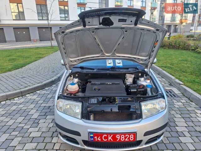 Серый Шкода Фабия, объемом двигателя 1.4 л и пробегом 116 тыс. км за 4650 $, фото 56 на Automoto.ua