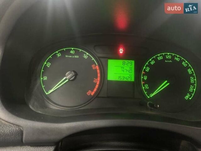 Серый Шкода Фабия, объемом двигателя 1.2 л и пробегом 154 тыс. км за 4299 $, фото 5 на Automoto.ua