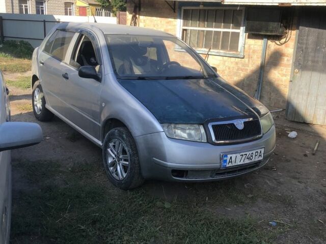 Серый Шкода Фабия, объемом двигателя 1.2 л и пробегом 300 тыс. км за 2700 $, фото 1 на Automoto.ua