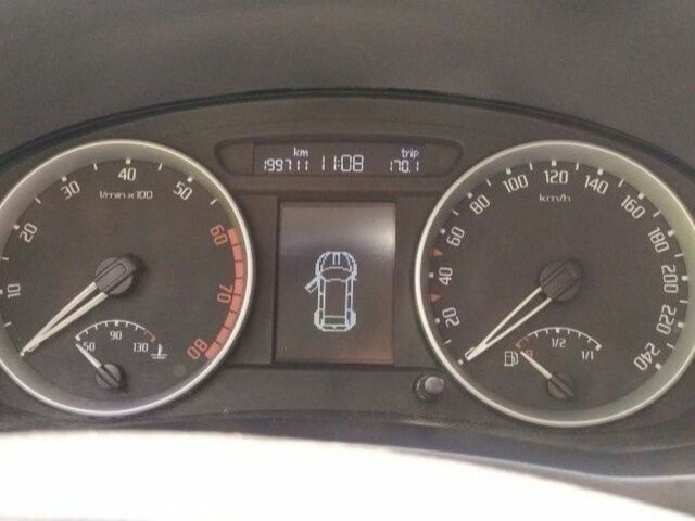 Серый Шкода Фабия, объемом двигателя 1.4 л и пробегом 205 тыс. км за 6000 $, фото 13 на Automoto.ua