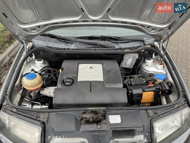 Серый Шкода Фабия, объемом двигателя 1.2 л и пробегом 333 тыс. км за 2700 $, фото 7 на Automoto.ua