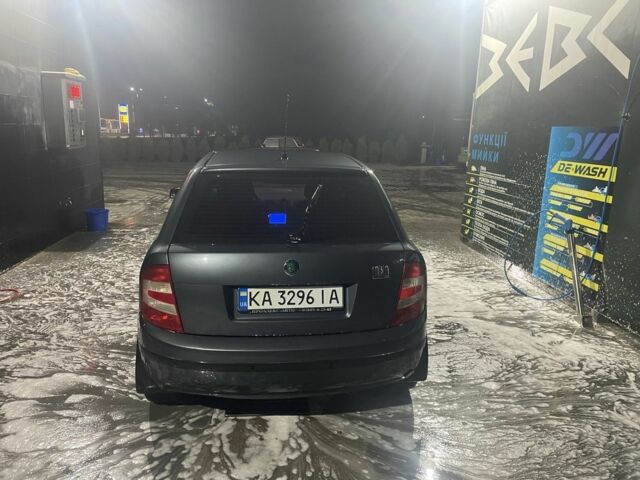 Серый Шкода Фабия, объемом двигателя 1.2 л и пробегом 145 тыс. км за 3900 $, фото 16 на Automoto.ua