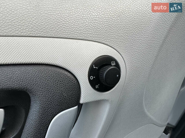 Серый Шкода Фабия, объемом двигателя 1.6 л и пробегом 236 тыс. км за 4850 $, фото 29 на Automoto.ua