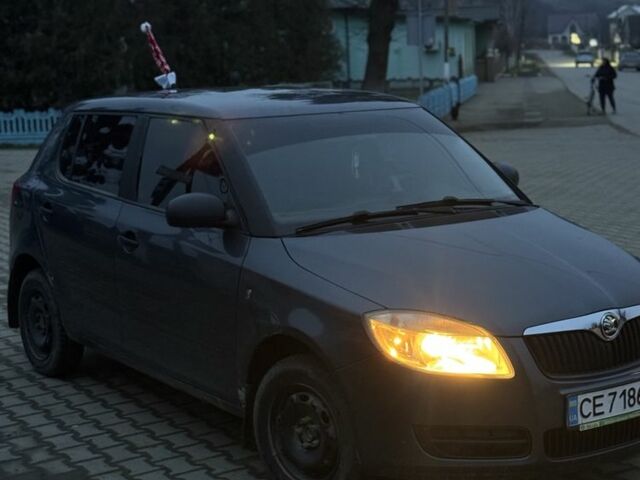 Серый Шкода Фабия, объемом двигателя 1.2 л и пробегом 178 тыс. км за 4500 $, фото 4 на Automoto.ua