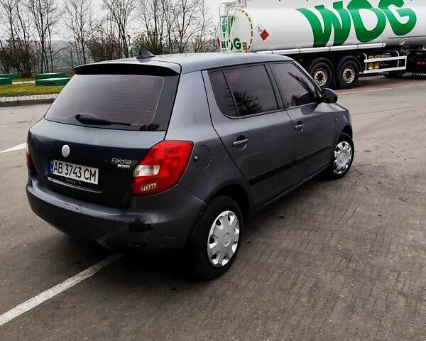 Сірий Шкода Фабія, об'ємом двигуна 1.4 л та пробігом 211 тис. км за 3900 $, фото 3 на Automoto.ua