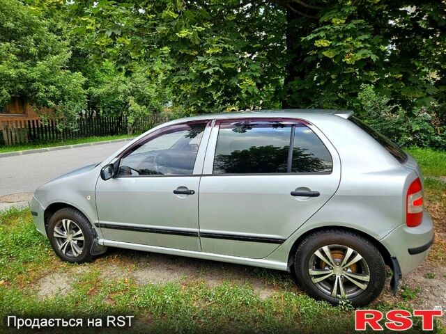 Шкода Фабія 2007 у Харкові на Automoto.ua Сірий Шкода Фабія, об'ємом двигуна 1.2 л та пробігом 223 тис. км за 2700 $, фото 1 на Automoto.ua