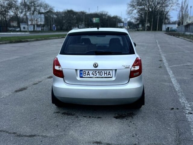 Сірий Шкода Фабія, об'ємом двигуна 1.2 л та пробігом 198 тис. км за 3999 $, фото 2 на Automoto.ua