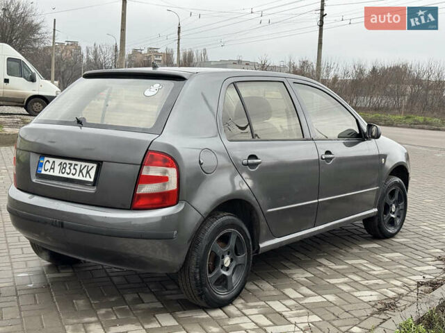 Серый Шкода Фабия, объемом двигателя 1.2 л и пробегом 333 тыс. км за 2700 $, фото 9 на Automoto.ua