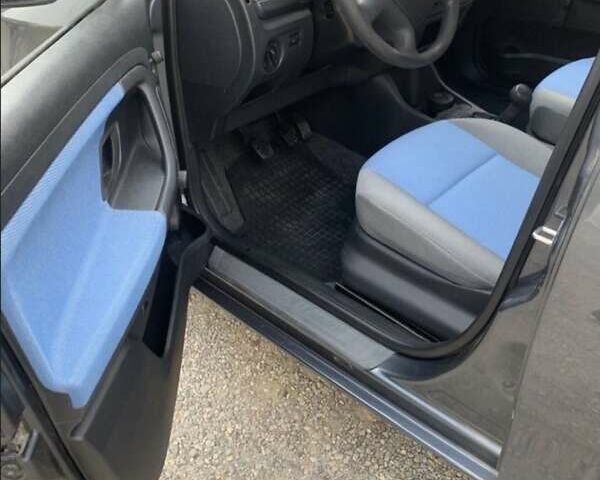 Серый Шкода Фабия, объемом двигателя 1.2 л и пробегом 82 тыс. км за 4350 $, фото 7 на Automoto.ua