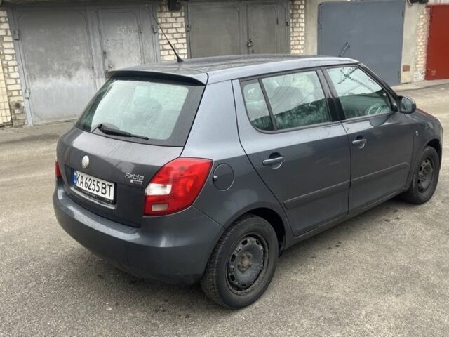 Шкода Фабия 2007 в Киеве на Automoto.ua Серый Шкода Фабия, объемом двигателя 1.2 л и пробегом 293 тыс. км за 3700 $, фото 6 на Automoto.ua