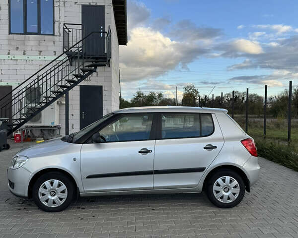 Сірий Шкода Фабія, об'ємом двигуна 1.2 л та пробігом 206 тис. км за 4700 $, фото 6 на Automoto.ua