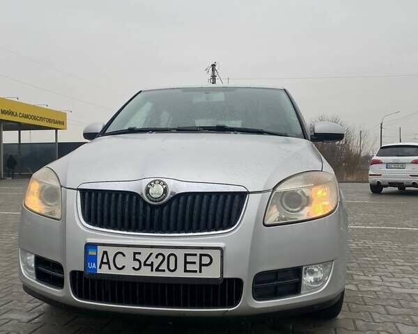 Серый Шкода Фабия, объемом двигателя 1.39 л и пробегом 360 тыс. км за 5000 $, фото 7 на Automoto.ua