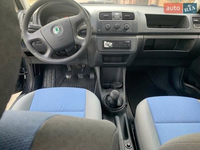 Серый Шкода Фабия, объемом двигателя 1.2 л и пробегом 80 тыс. км за 4700 $, фото 14 на Automoto.ua