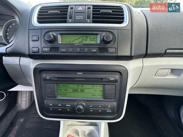 Серый Шкода Фабия, объемом двигателя 1.6 л и пробегом 236 тыс. км за 4850 $, фото 36 на Automoto.ua