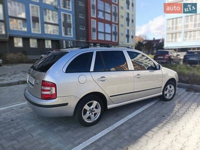 Сірий Шкода Фабія, об'ємом двигуна 1.39 л та пробігом 209 тис. км за 5400 $, фото 16 на Automoto.ua