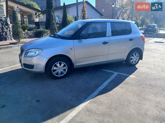 Серый Шкода Фабия, объемом двигателя 1.2 л и пробегом 144 тыс. км за 4700 $, фото 12 на Automoto.ua