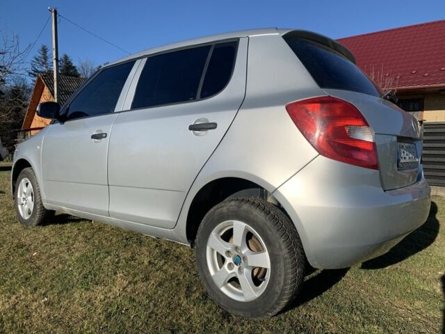 Серый Шкода Фабия, объемом двигателя 1.2 л и пробегом 154 тыс. км за 4299 $, фото 5 на Automoto.ua