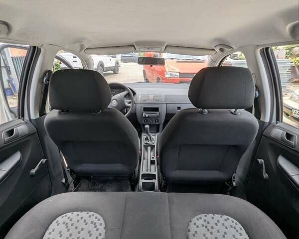Шкода Фабия 2007 в Киеве на Automoto.ua Серый Шкода Фабия, объемом двигателя 1.2 л и пробегом 101 тыс. км за 4800 $, фото 12 на Automoto.ua