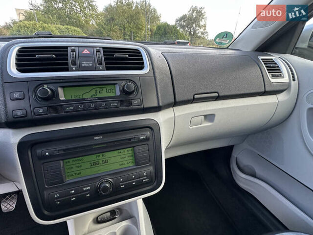 Серый Шкода Фабия, объемом двигателя 1.6 л и пробегом 236 тыс. км за 4850 $, фото 37 на Automoto.ua