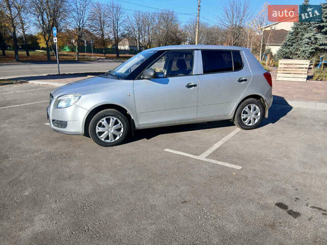 Серый Шкода Фабия, объемом двигателя 1.2 л и пробегом 144 тыс. км за 4700 $, фото 11 на Automoto.ua