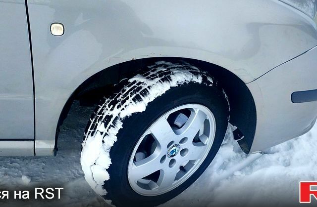 Сірий Шкода Фабія, об'ємом двигуна 1.2 л та пробігом 250 тис. км за 4000 $, фото 5 на Automoto.ua