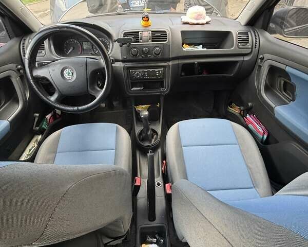 Сірий Шкода Фабія, об'ємом двигуна 1.2 л та пробігом 189 тис. км за 4200 $, фото 6 на Automoto.ua