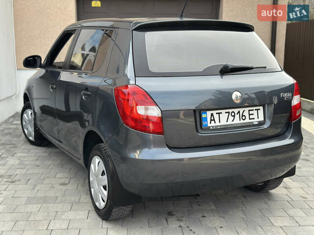 Серый Шкода Фабия, объемом двигателя 1.2 л и пробегом 179 тыс. км за 4299 $, фото 8 на Automoto.ua