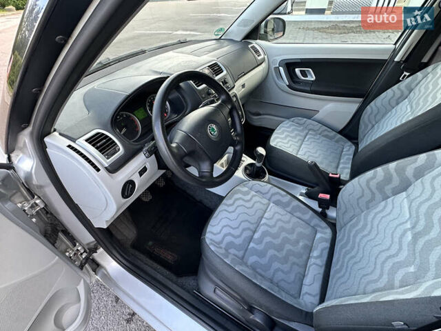 Серый Шкода Фабия, объемом двигателя 1.6 л и пробегом 236 тыс. км за 4850 $, фото 32 на Automoto.ua