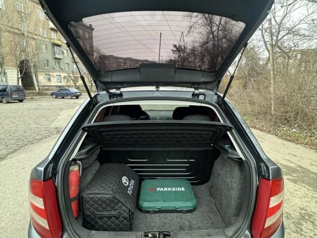 Серый Шкода Фабия, объемом двигателя 1.2 л и пробегом 199 тыс. км за 3500 $, фото 7 на Automoto.ua