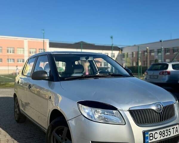 Сірий Шкода Фабія, об'ємом двигуна 1.4 л та пробігом 236 тис. км за 3650 $, фото 12 на Automoto.ua