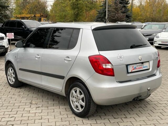Шкода Фабия 2008 в Кривом Роге на Automoto.ua Серый Шкода Фабия, объемом двигателя 1.4 л и пробегом 335 тыс. км за 4600 $, фото 2 на Automoto.ua