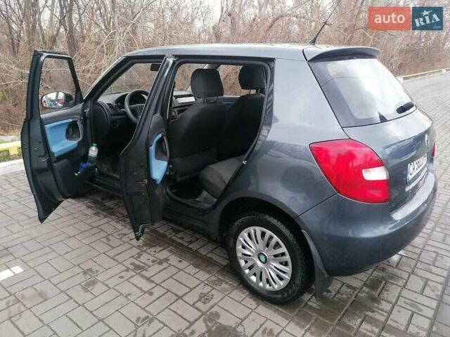 Серый Шкода Фабия, объемом двигателя 1.2 л и пробегом 205 тыс. км за 3200 $, фото 8 на Automoto.ua