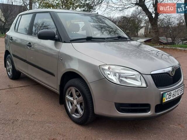 Серый Шкода Фабия, объемом двигателя 1.2 л и пробегом 113 тыс. км за 5100 $, фото 16 на Automoto.ua