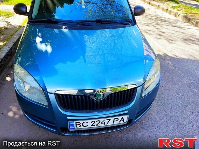 Серый Шкода Фабия, объемом двигателя 1.2 л и пробегом 160 тыс. км за 4200 $, фото 1 на Automoto.ua