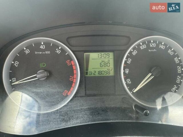 Шкода Фабія 2008 у Вінниці на Automoto.ua Сірий Шкода Фабія, об'ємом двигуна 1.39 л та пробігом 215 тис. км за 4200 $, фото 13 на Automoto.ua
