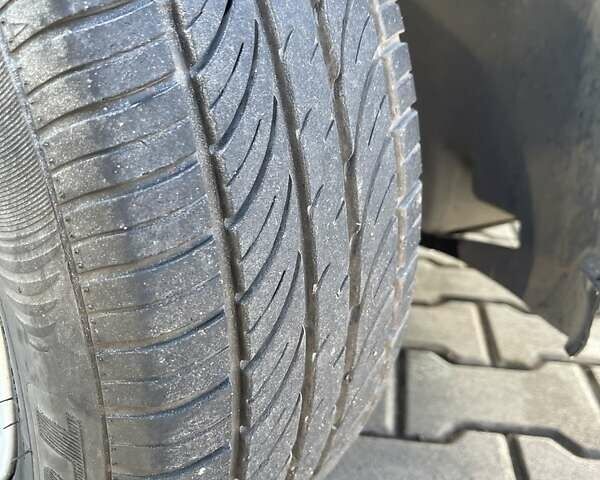 Сірий Шкода Фабія, об'ємом двигуна 1.4 л та пробігом 330 тис. км за 4800 $, фото 14 на Automoto.ua