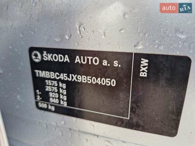 Сірий Шкода Фабія, об'ємом двигуна 1.4 л та пробігом 185 тис. км за 5999 $, фото 7 на Automoto.ua