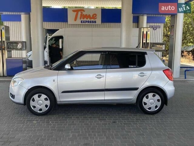 Серый Шкода Фабия, объемом двигателя 1.39 л и пробегом 185 тыс. км за 6300 $, фото 17 на Automoto.ua