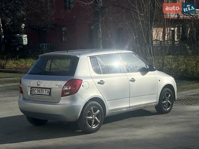 Сірий Шкода Фабія, об'ємом двигуна 1.4 л та пробігом 236 тис. км за 3650 $, фото 7 на Automoto.ua