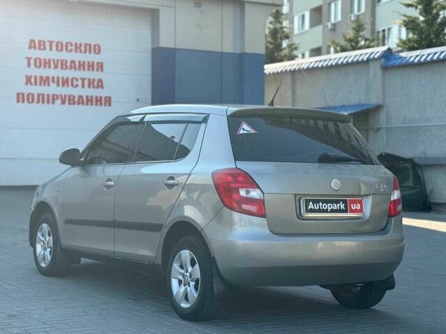 Сірий Шкода Фабія, об'ємом двигуна 1.4 л та пробігом 246 тис. км за 4240 $, фото 6 на Automoto.ua
