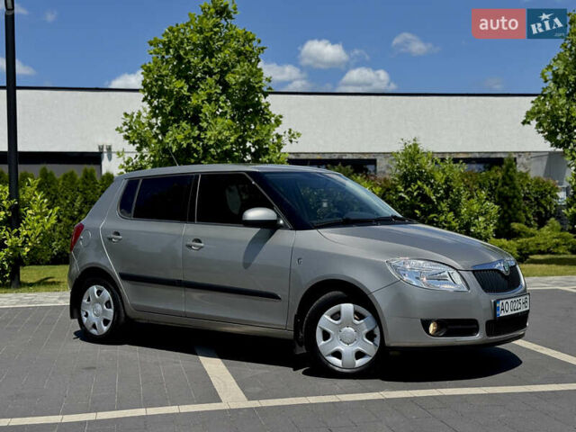 Серый Шкода Фабия, объемом двигателя 1.2 л и пробегом 96 тыс. км за 5100 $, фото 2 на Automoto.ua