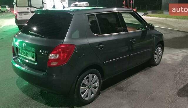 Сірий Шкода Фабія, об'ємом двигуна 1.2 л та пробігом 180 тис. км за 4700 $, фото 1 на Automoto.ua