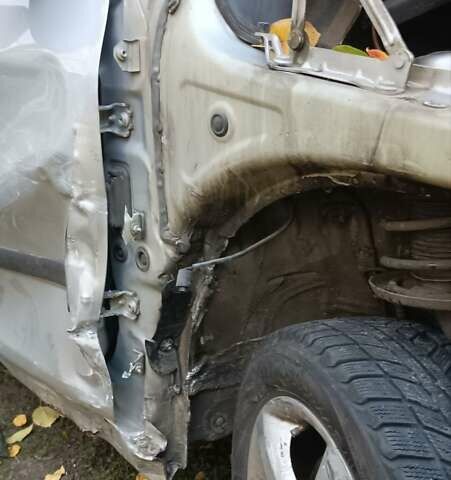 Серый Шкода Фабия, объемом двигателя 1.2 л и пробегом 270 тыс. км за 2500 $, фото 3 на Automoto.ua